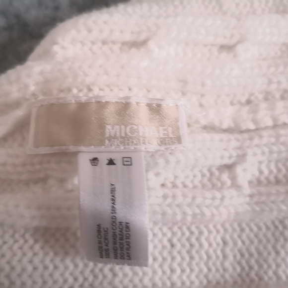 Michael Kors hat - Picture 3 of 3